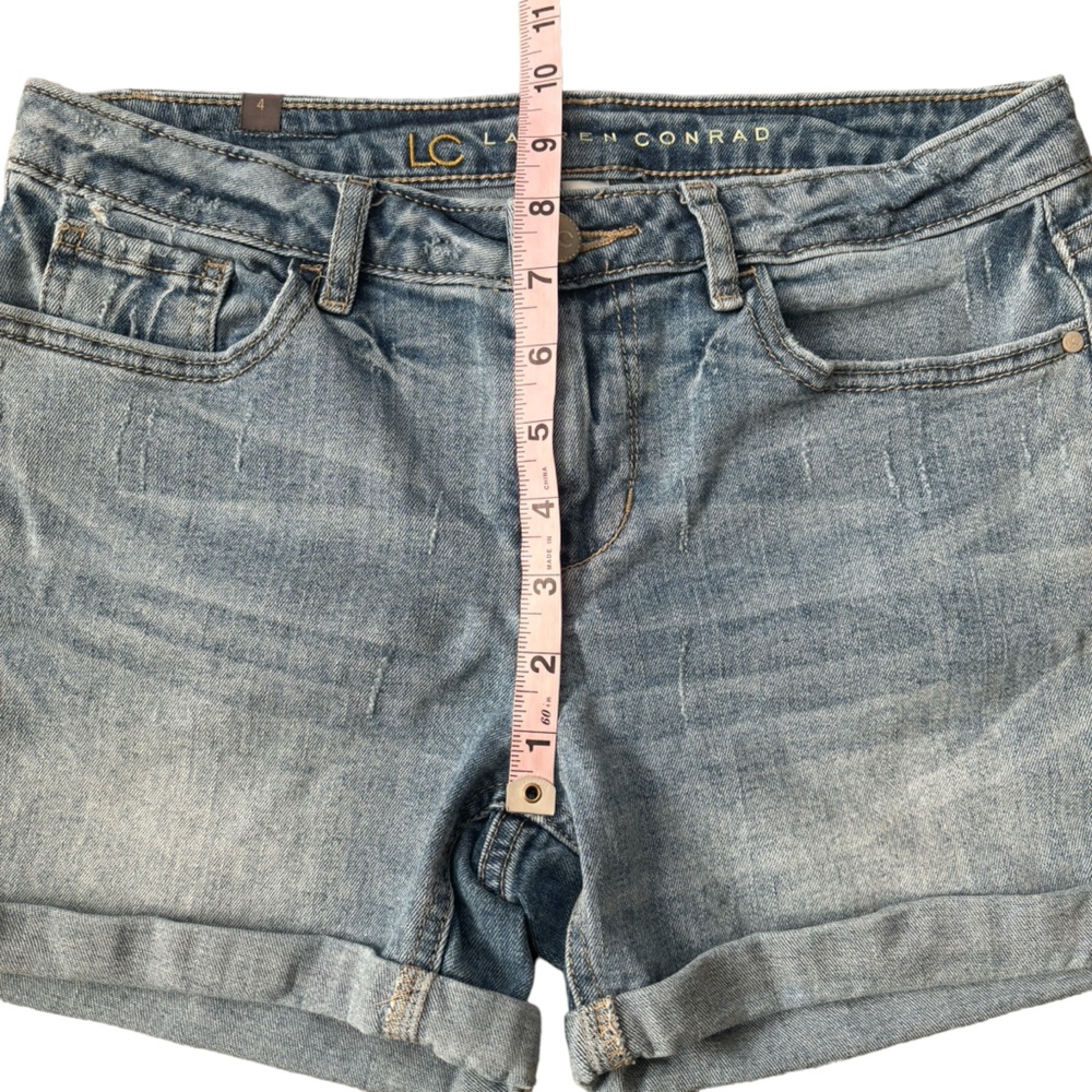 Lauren Conrad Light Wash Distressed Rolled Cuff Jean Shorts 4 - Picture 12 of 13